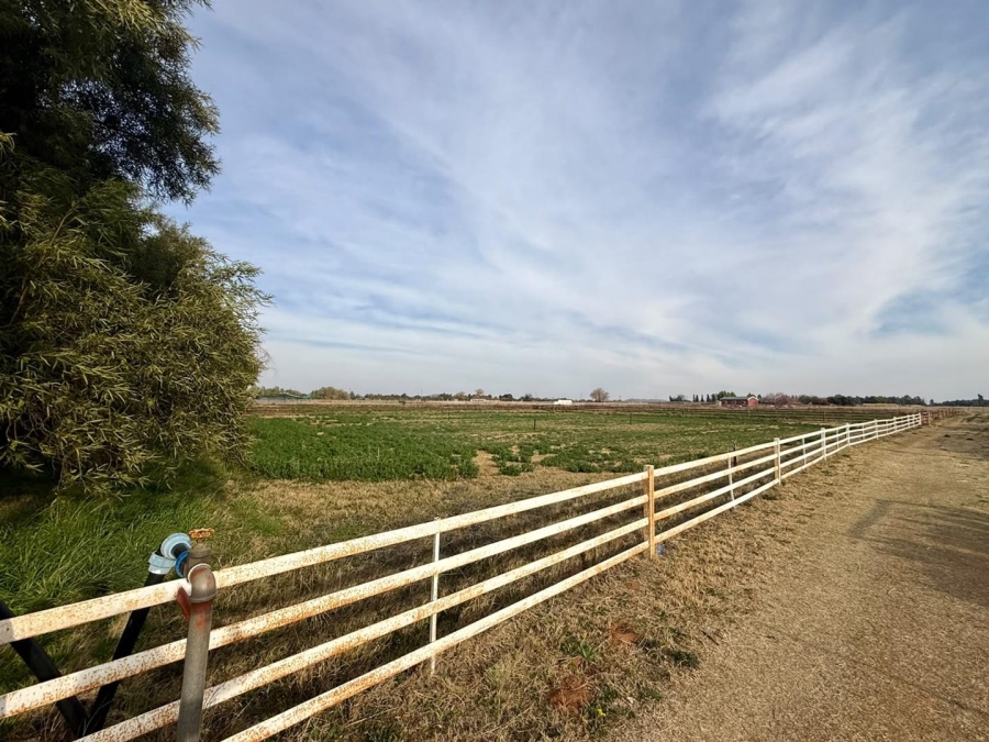 0 Bedroom Property for Sale in Bainsvlei Free State
